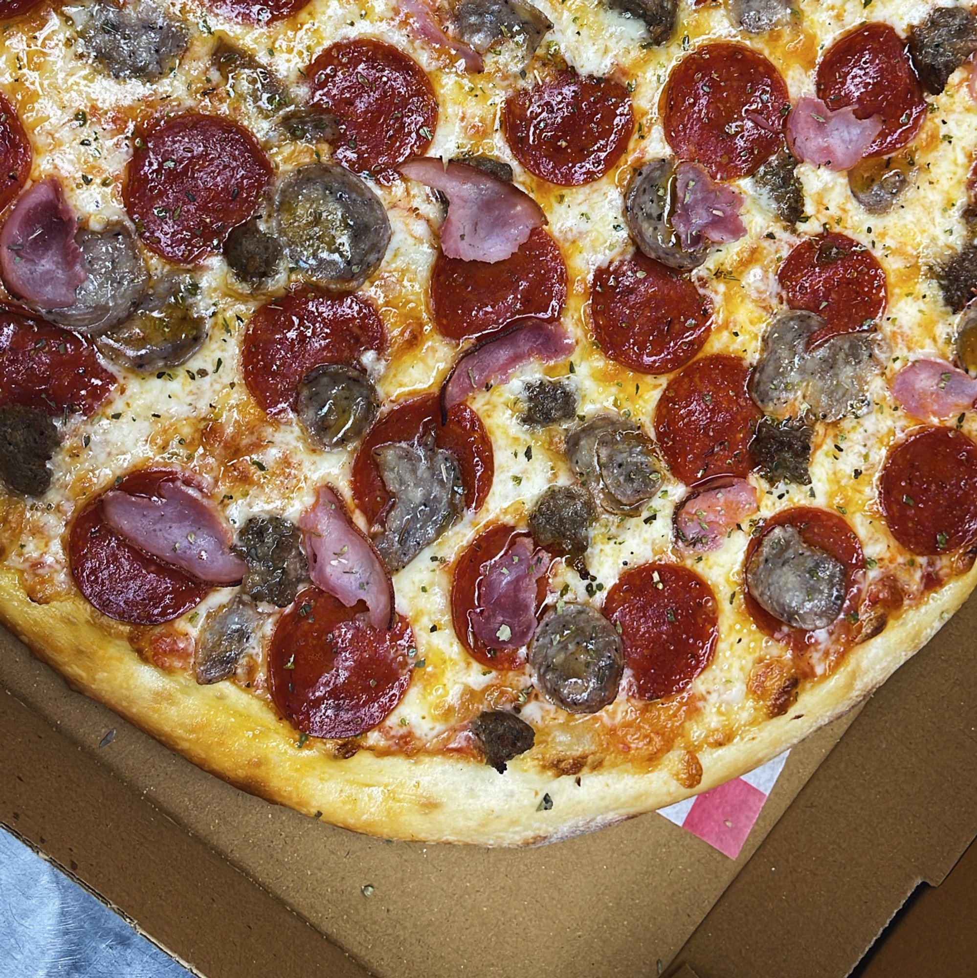 Medium Meat Lover's Pizza