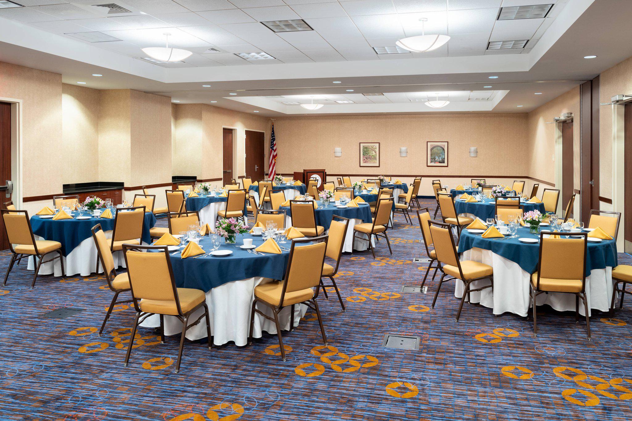 Courtyard by Marriott Newark-University of Delaware Photo