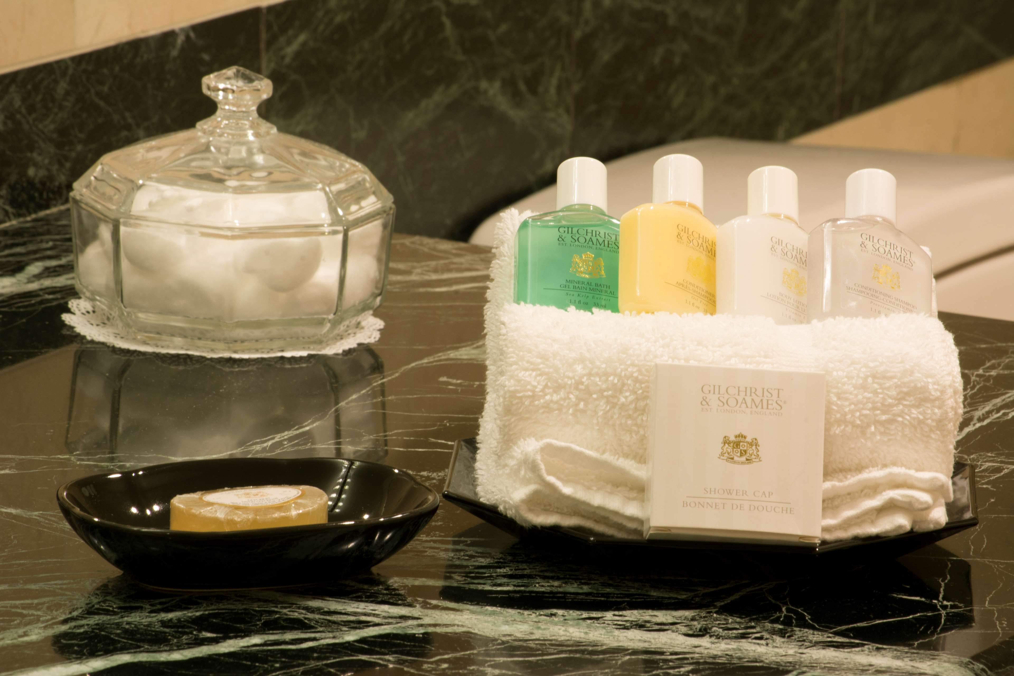 Inn at Great Neck, BW Premier Collection Photo