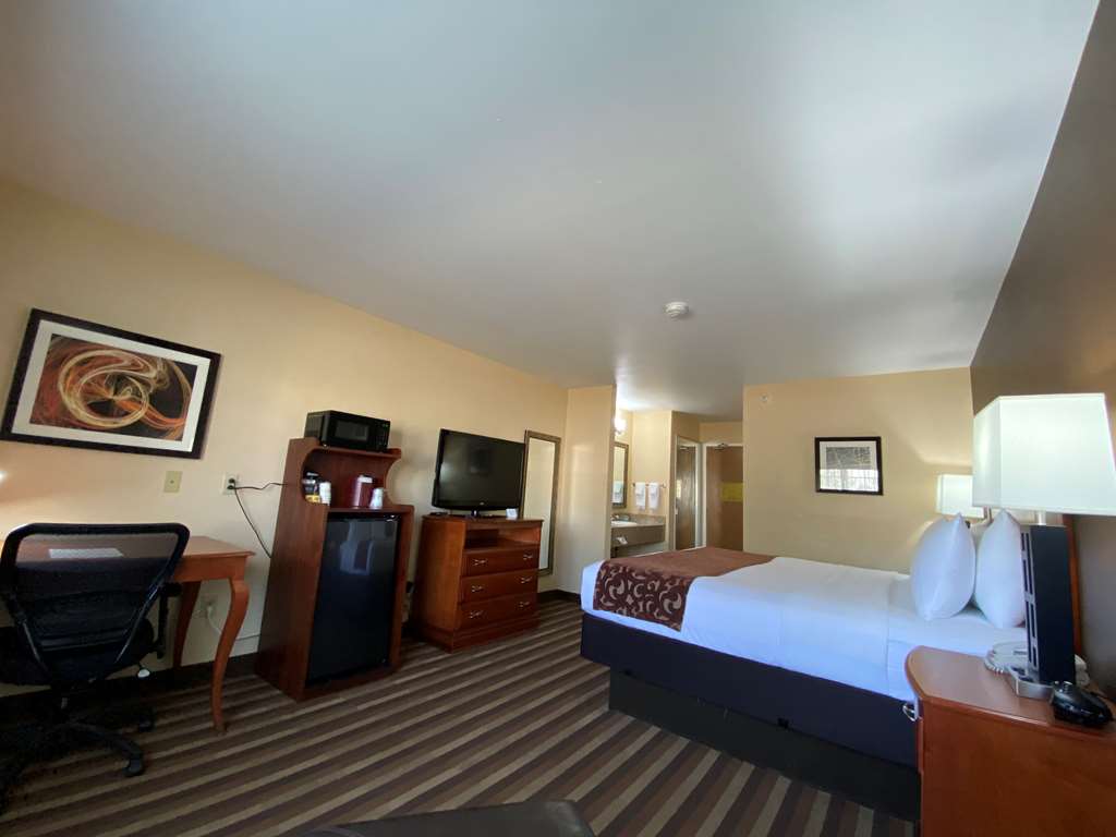 Best Western Manhattan Inn Image