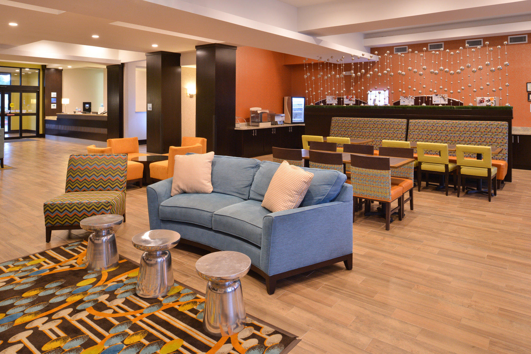 Holiday Inn Express & Suites Austin South Photo