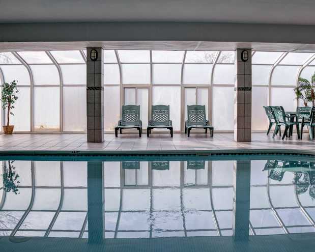 Images Comfort Suites