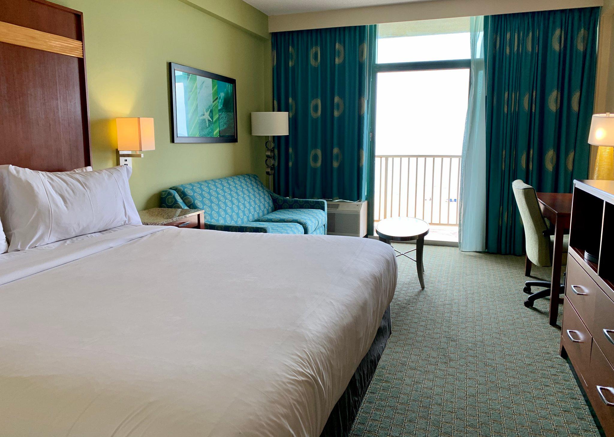 Holiday Inn & Suites Virginia Beach - North Beach Photo