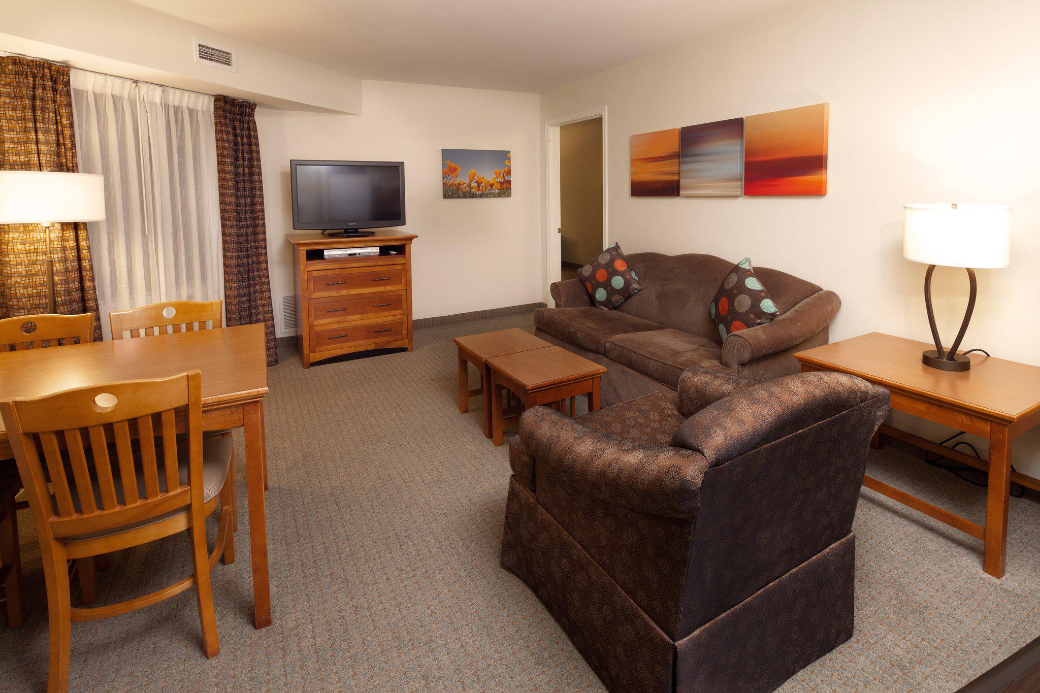 Staybridge Suites Dallas-Las Colinas Area Photo