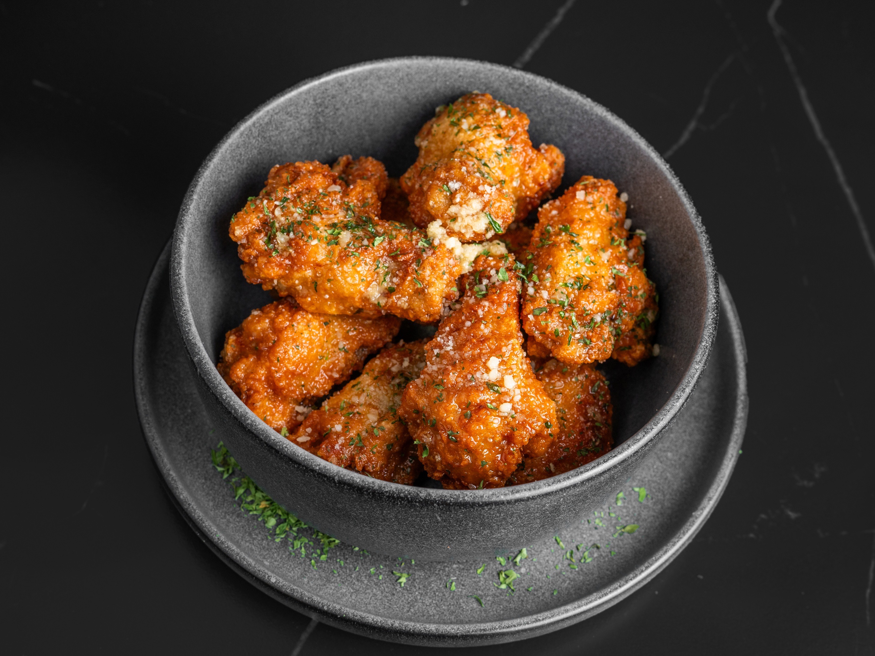 Garlic Hot Honey Wings (12 Ct)