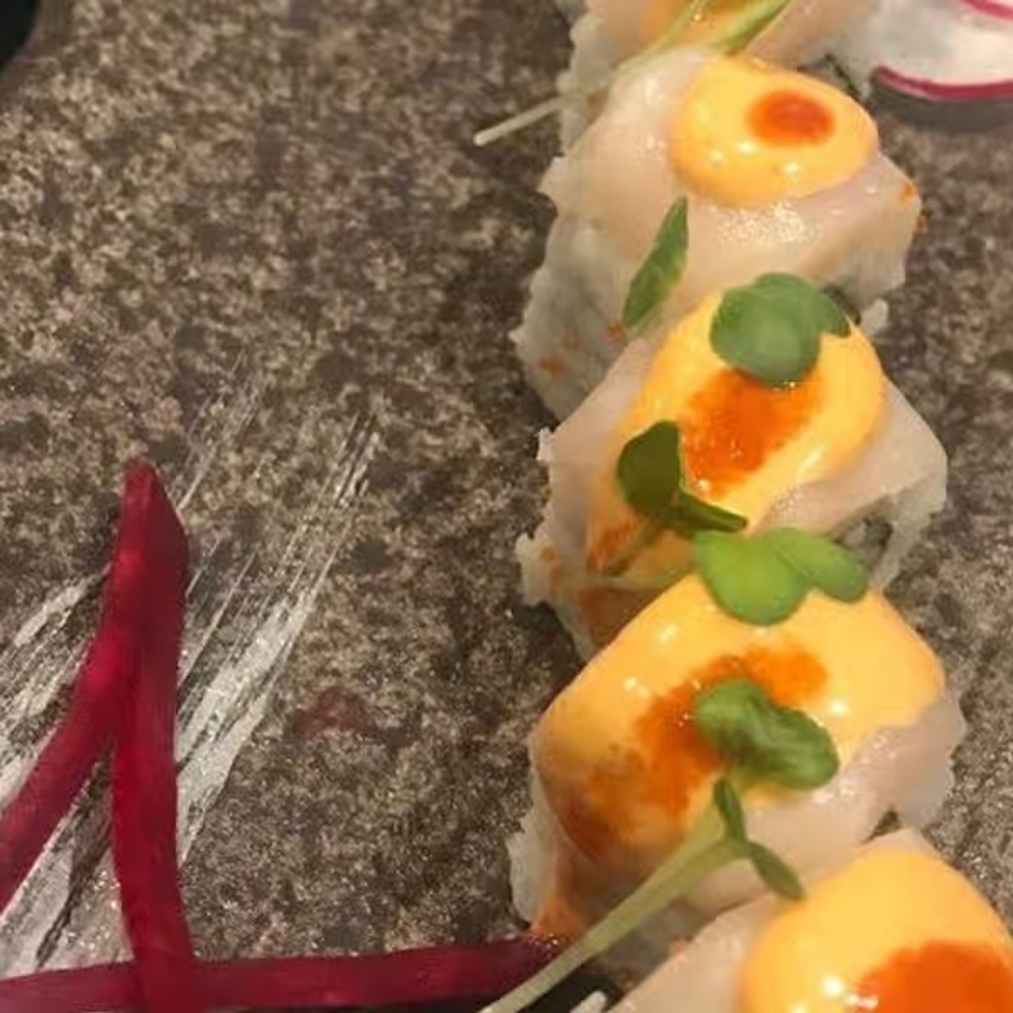 Spicy Scallop Roll