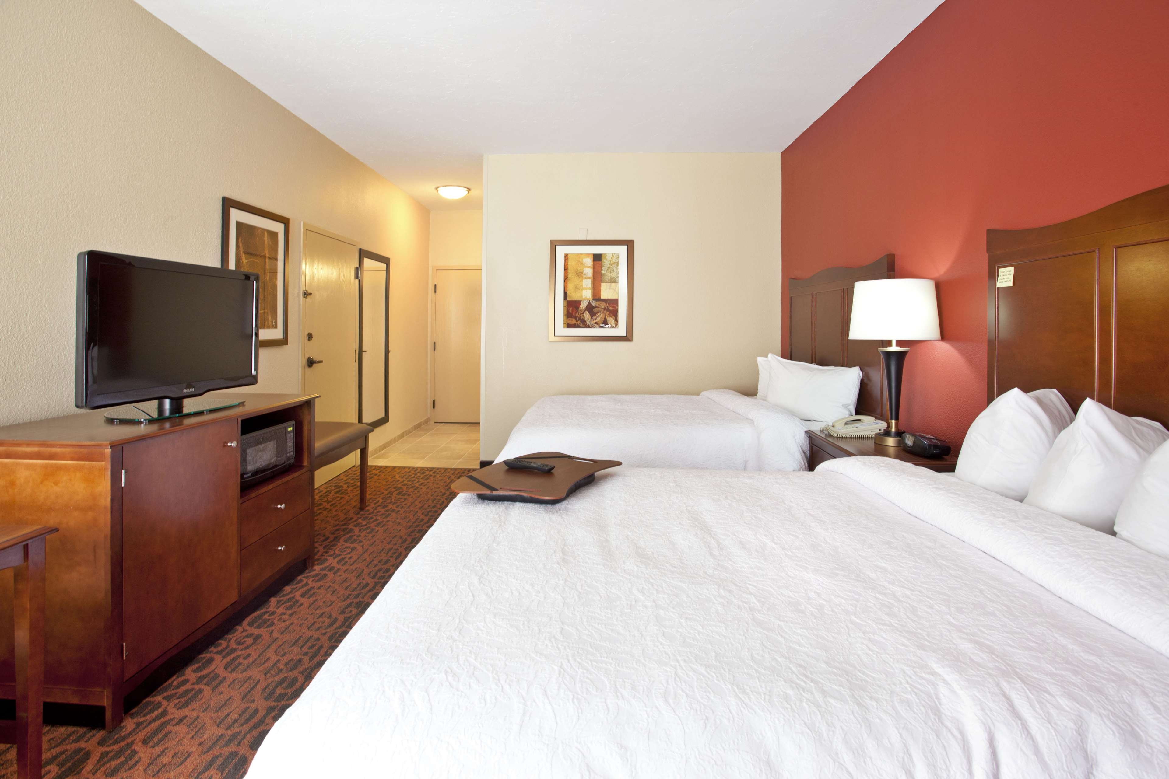 Hampton Inn & Suites El Paso-Airport Photo