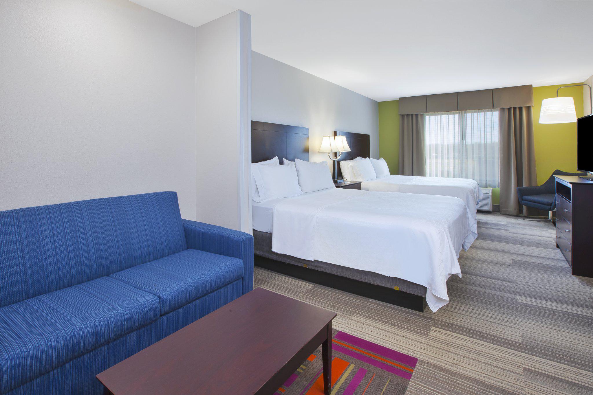 Holiday Inn Express & Suites Niles Photo