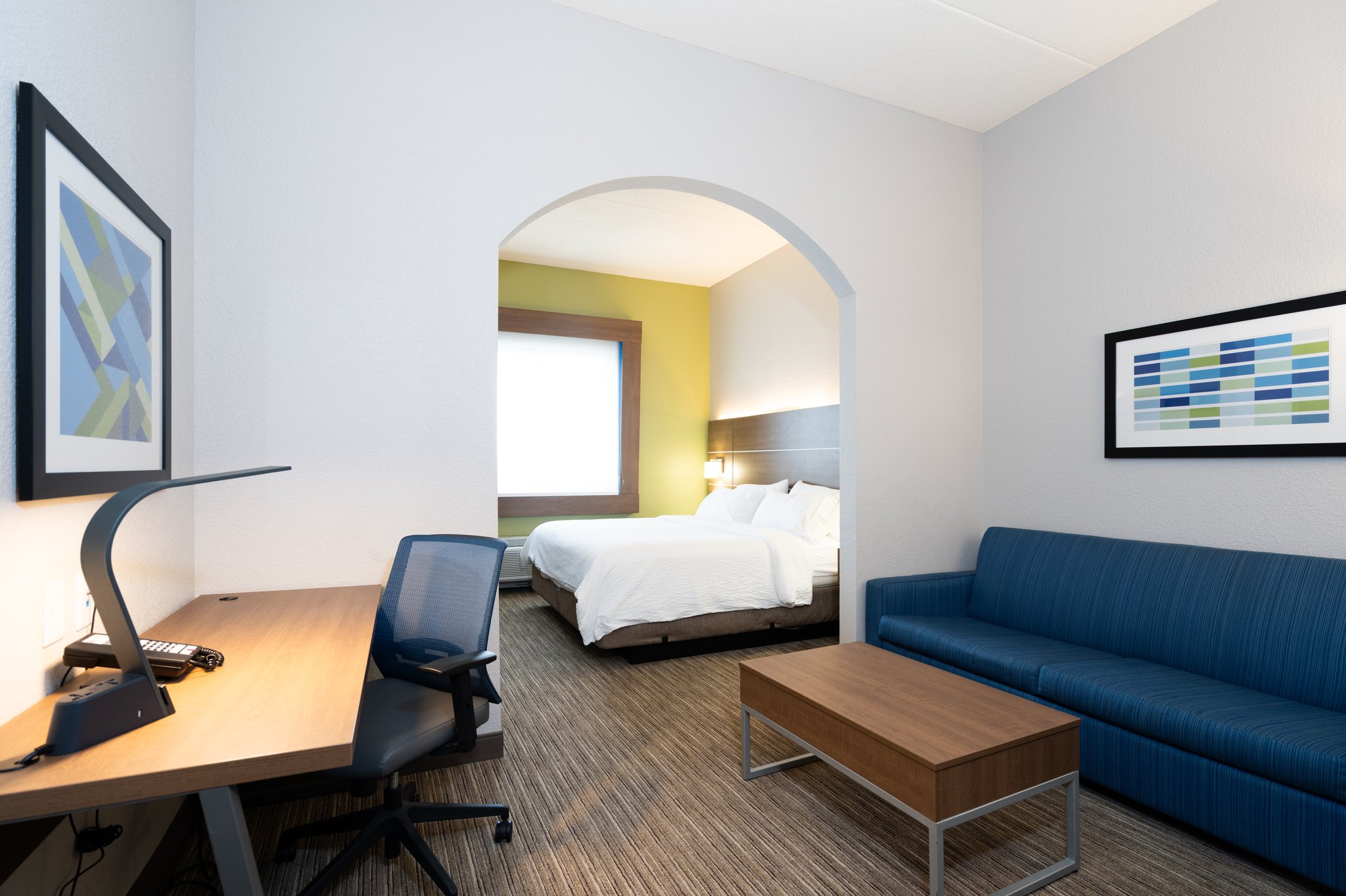 Holiday Inn Express & Suites Mankato East by IHG Image