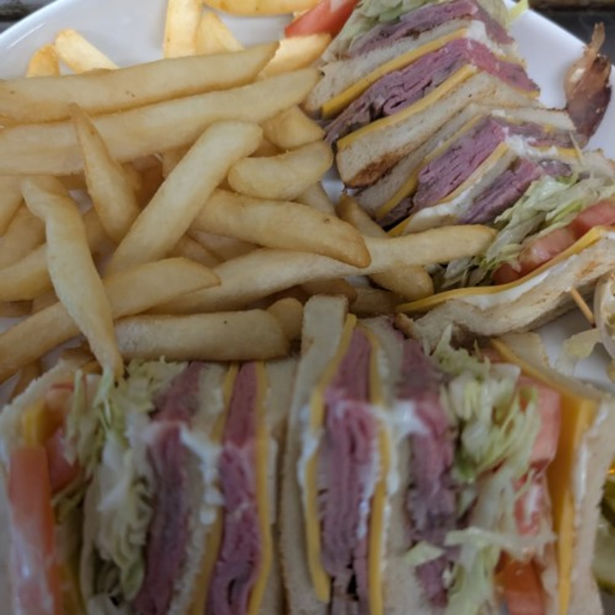 #4 Sliced Roast Beef Sandwich