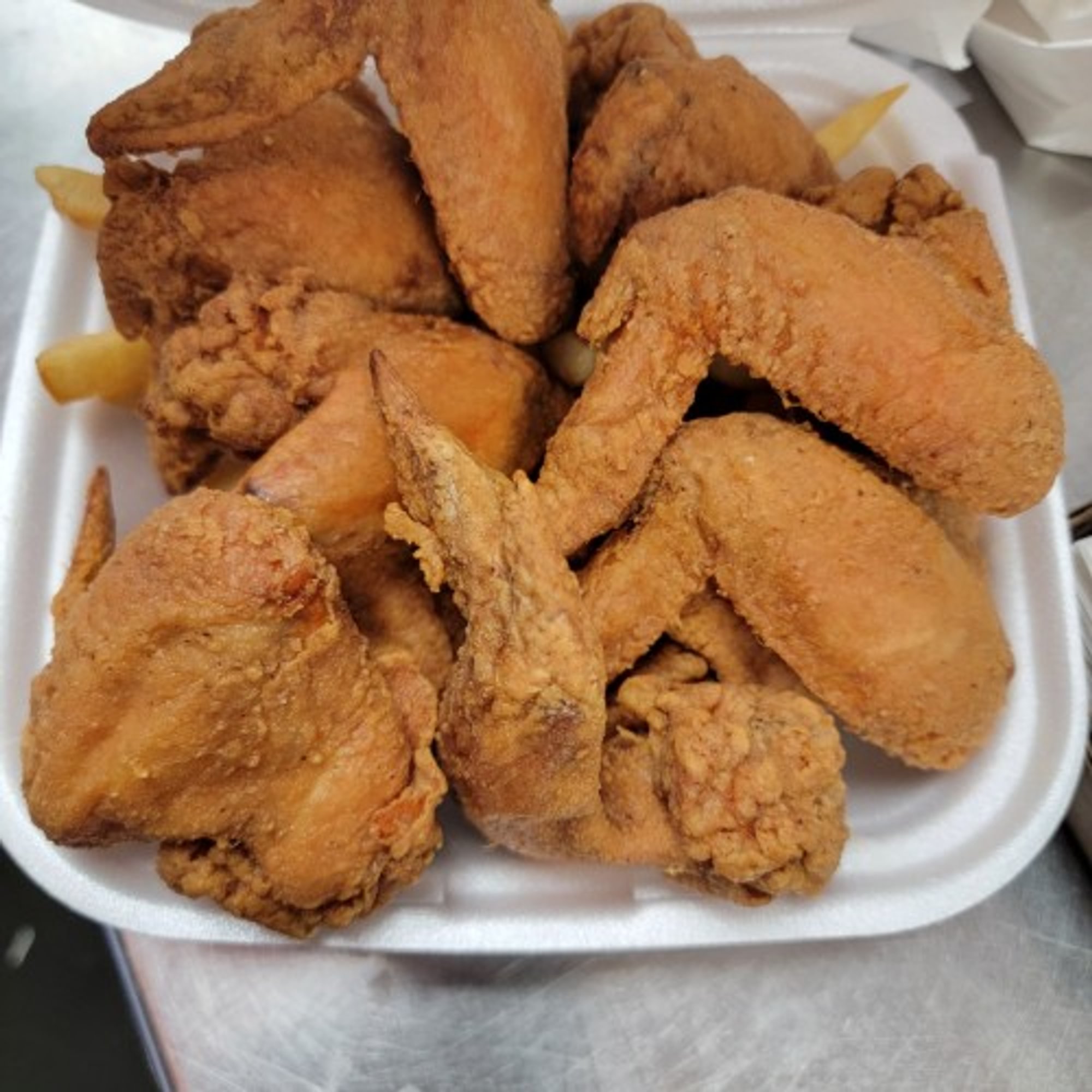 6 Wings with Fries