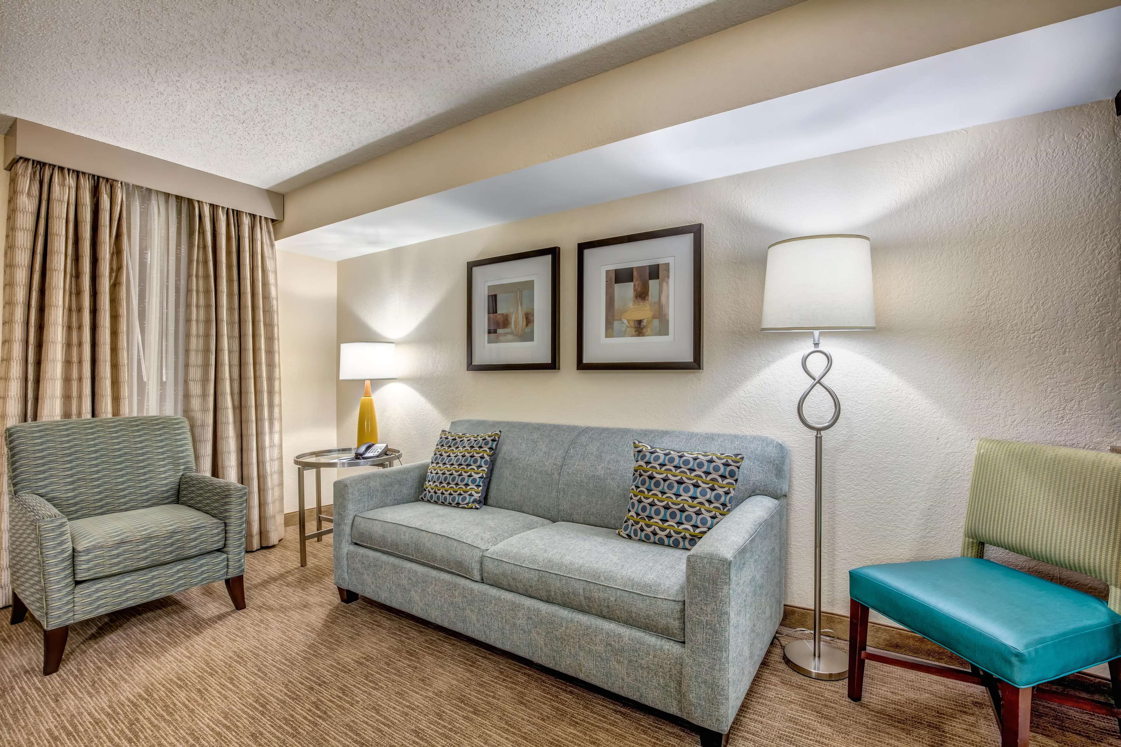 Embassy Suites by Hilton Memphis Photo