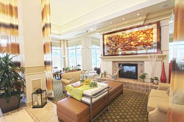 Images Hilton Garden Inn Lakewood