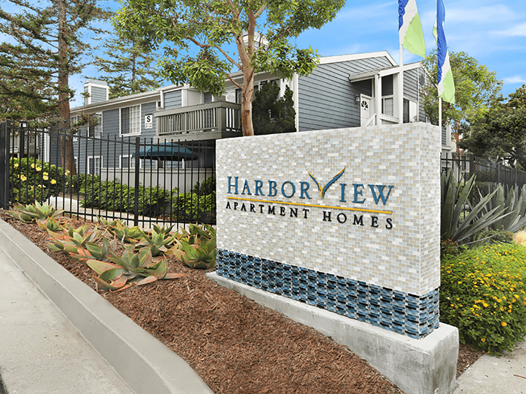 Harborview Apartments Photo