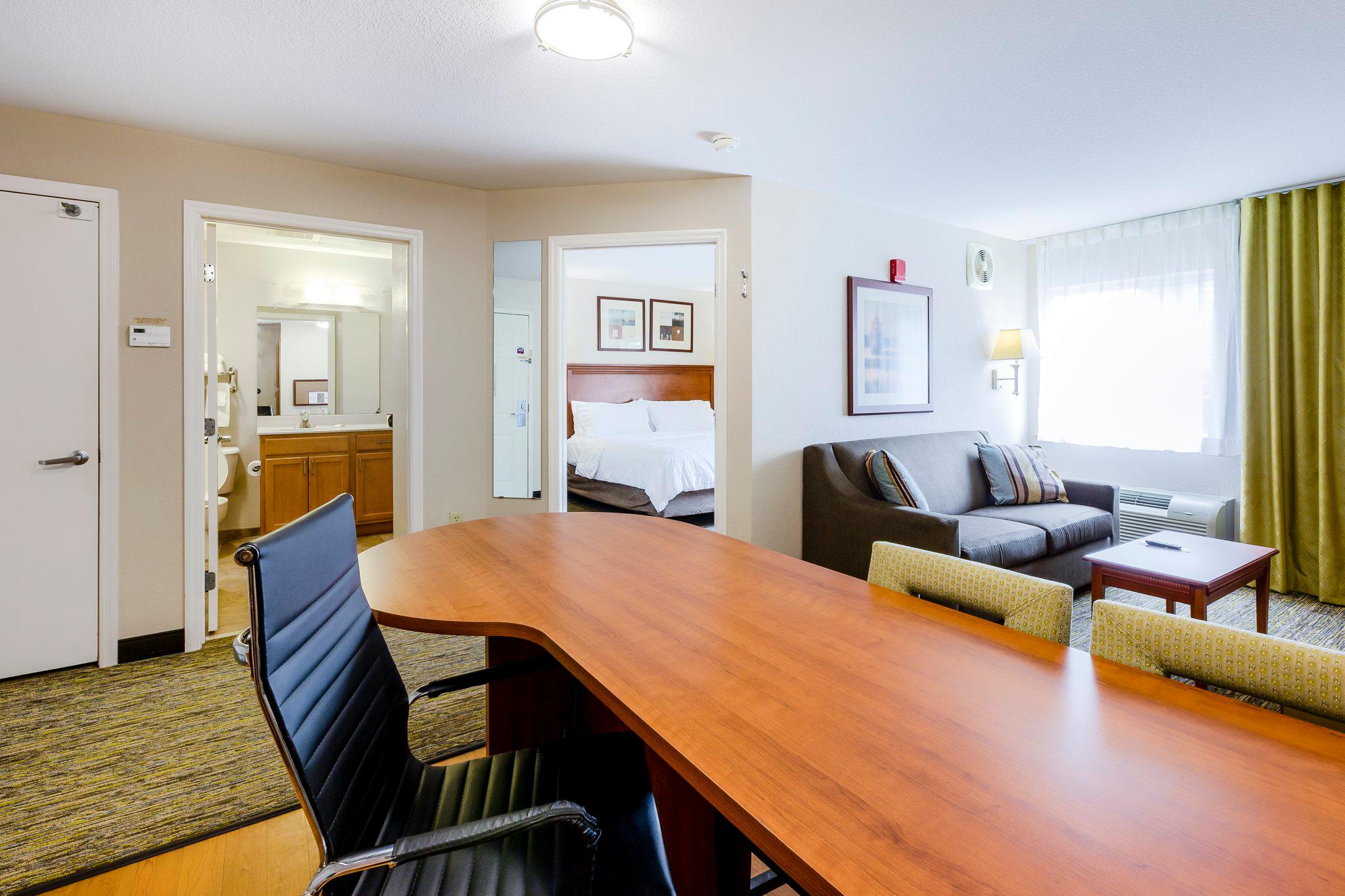 Candlewood Suites Savannah Airport Photo