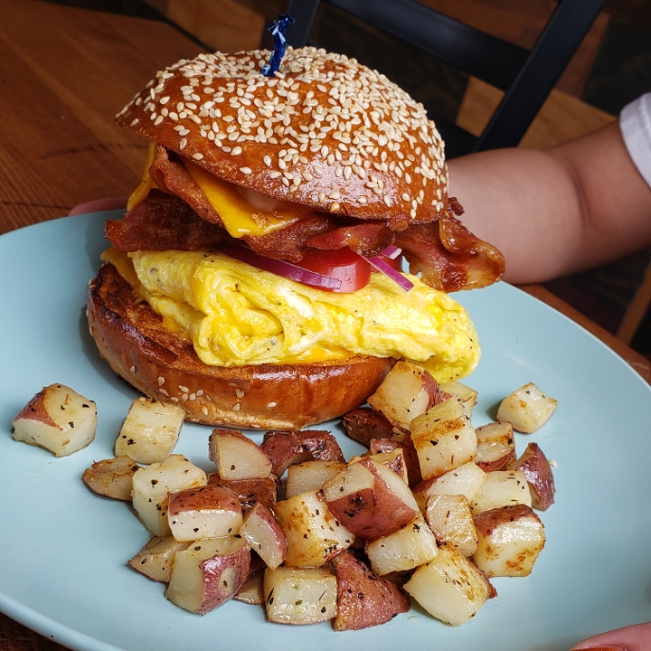 El Hefty (Breakfast Sandwich)