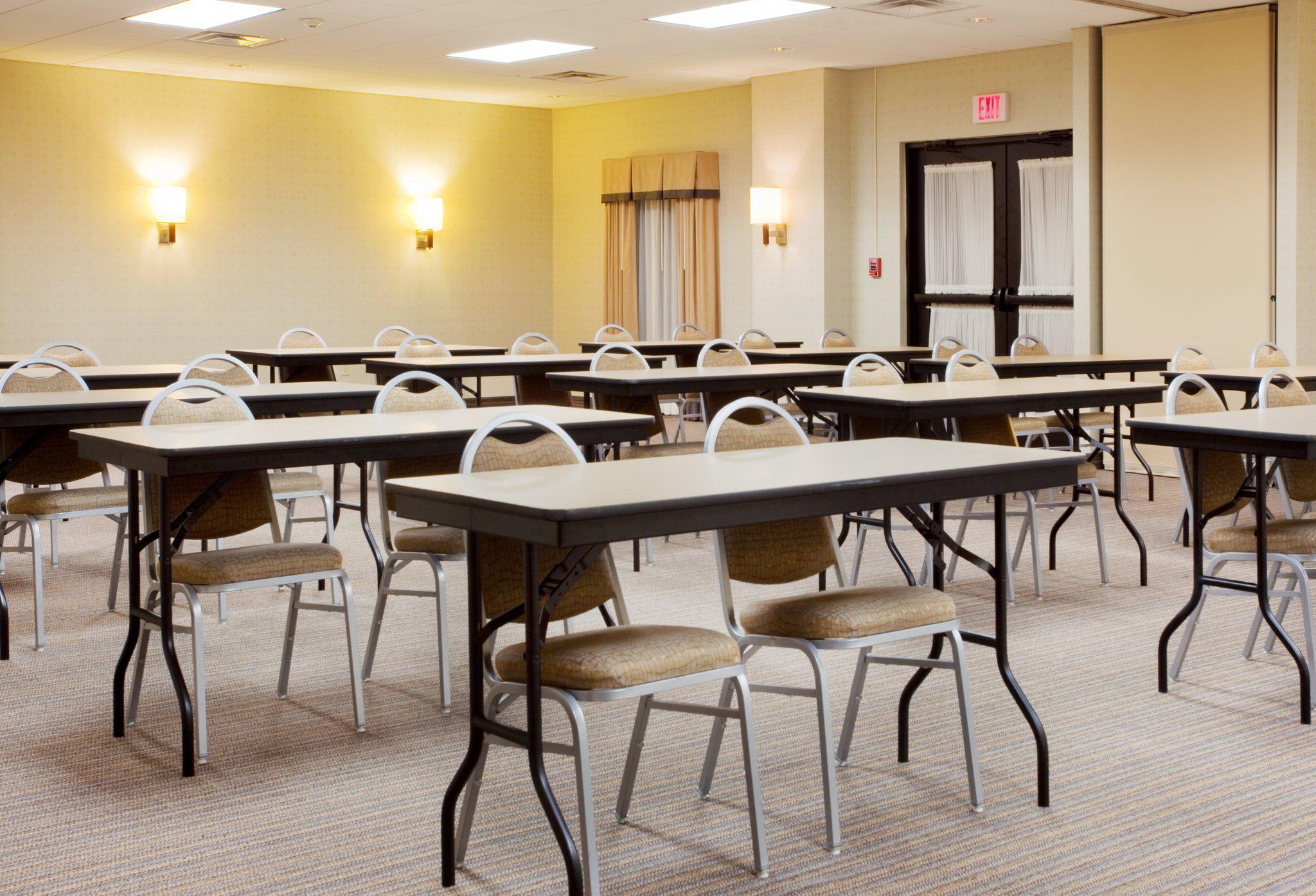 Holiday Inn Express & Suites Atlanta NW - Powder Springs Photo