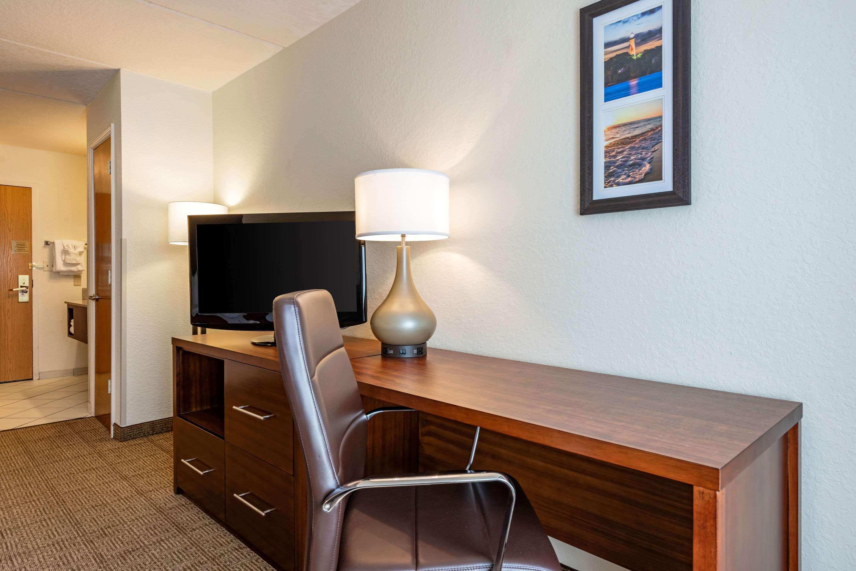 Comfort Inn Kissimmee-Lake Buena Vista South Photo