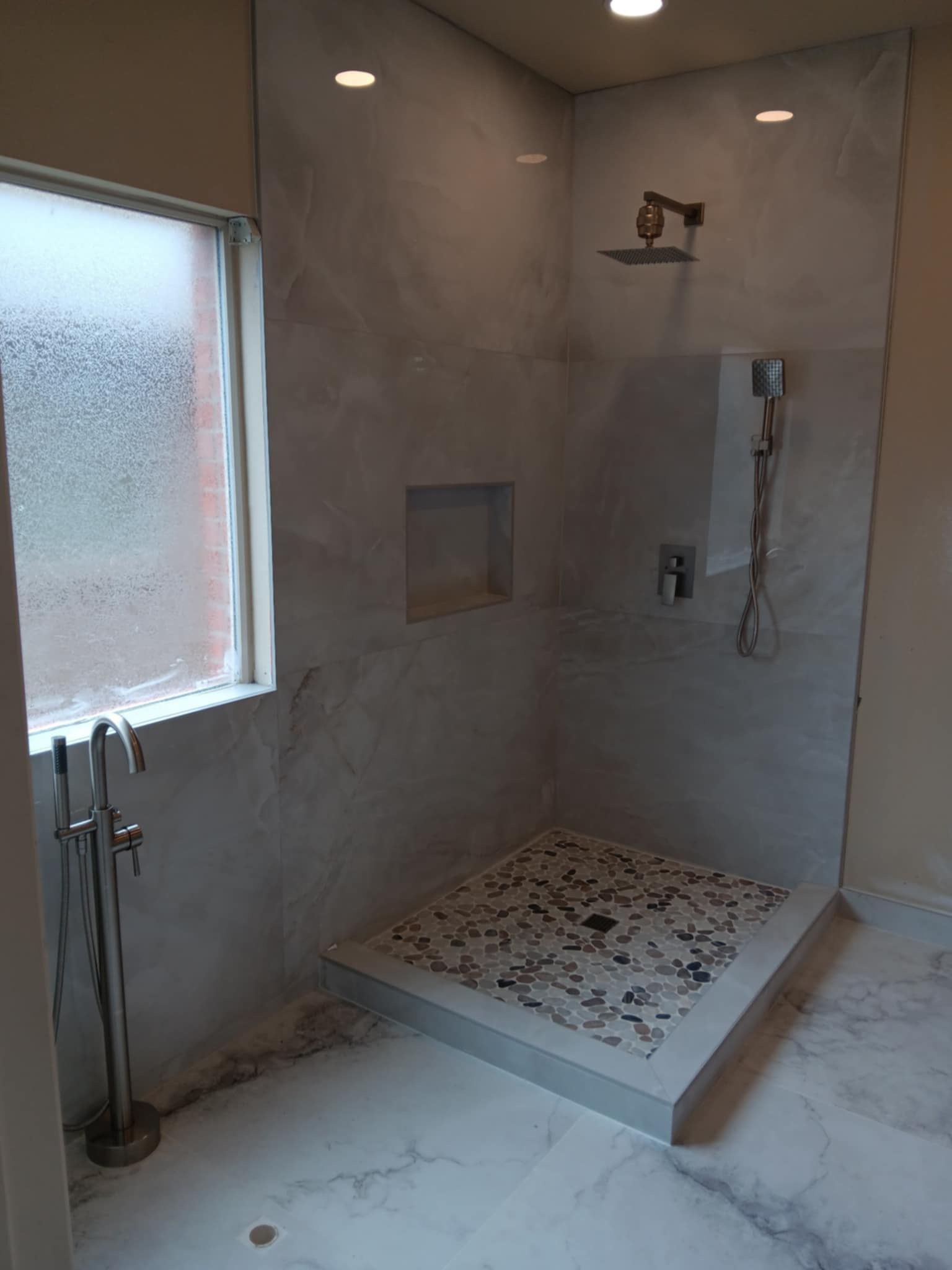 Aceves cleaning & general remodeling Image