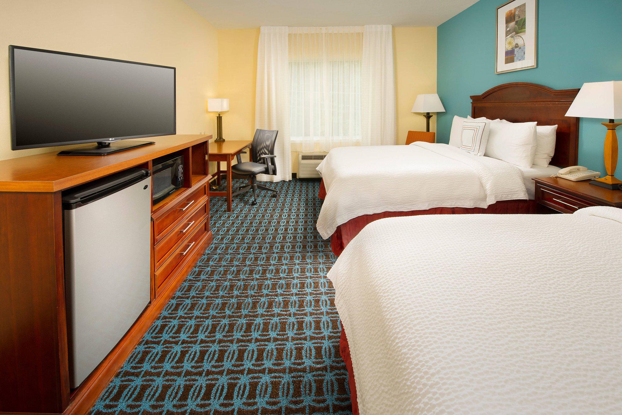 Fairfield Inn & Suites by Marriott Marshall Photo