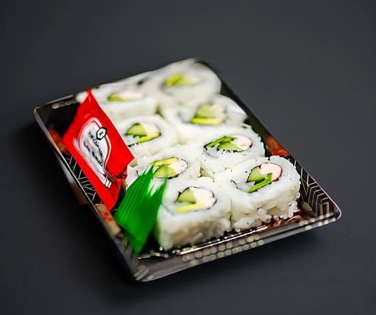 R4. Tempura California Roll