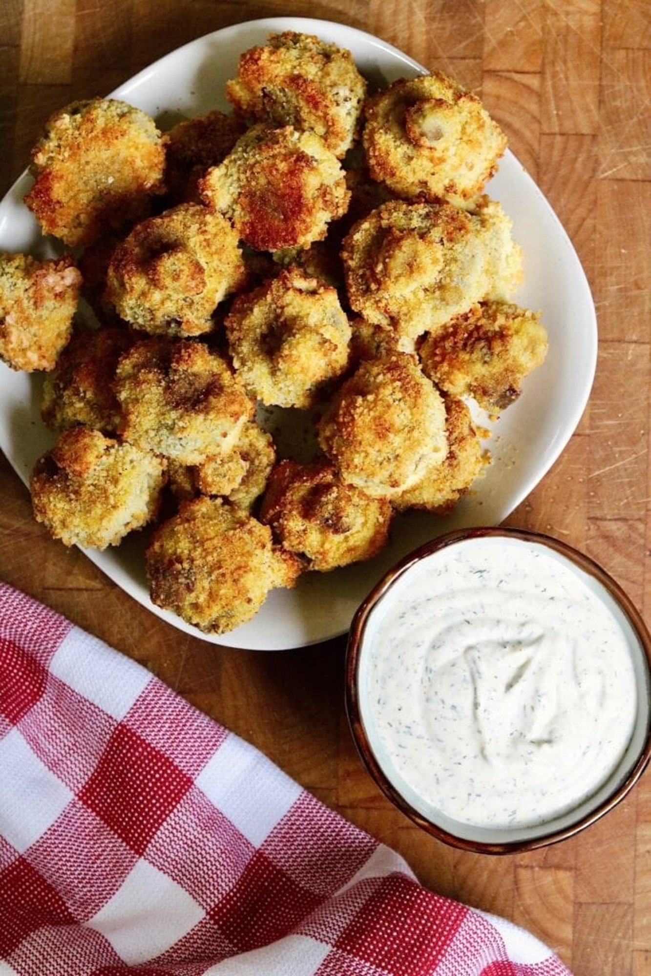 BREADED MUSHROOMS baby mushrooms served with dipping sauce