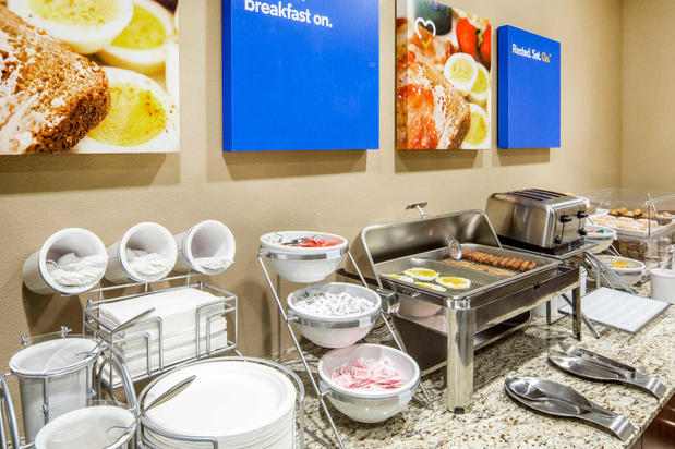 Images Comfort Inn & Suites