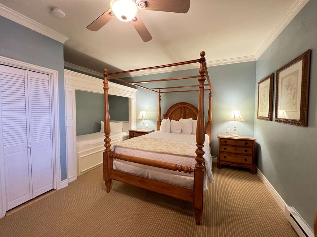 Best Western Grandma's Feather Bed Image