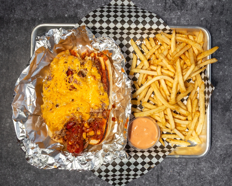 BIG MIC'S CHILI CHEESE DOG
