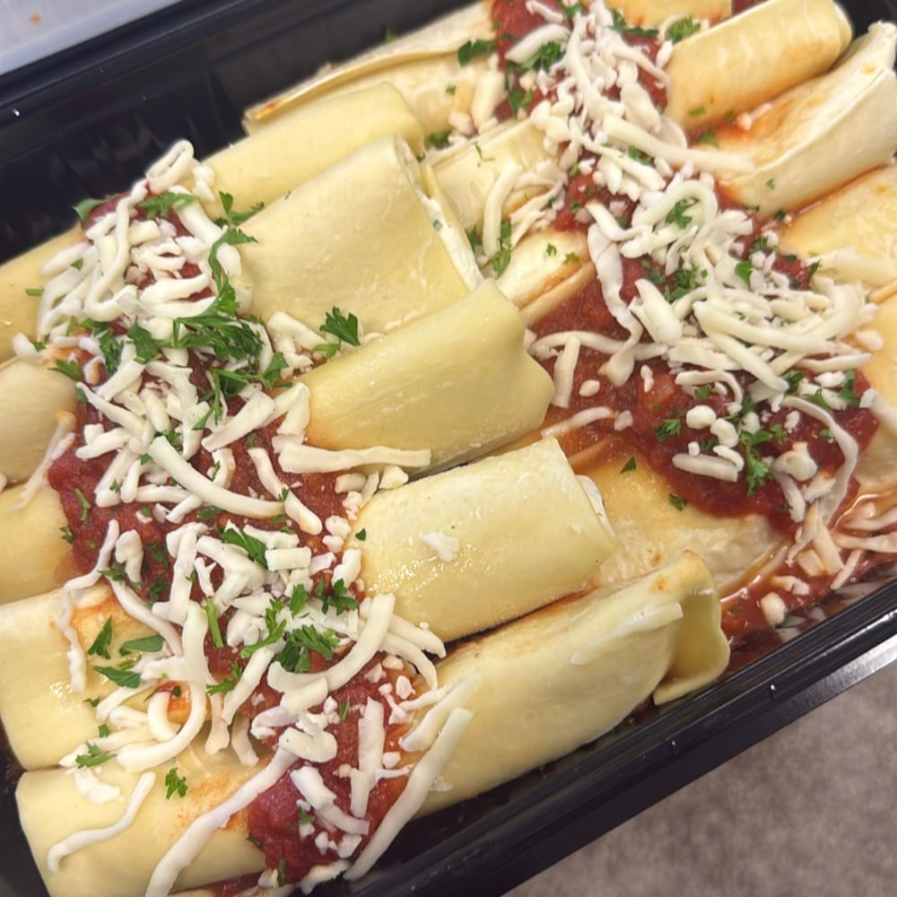 Family Size Manicotti with Marinara Sauce.