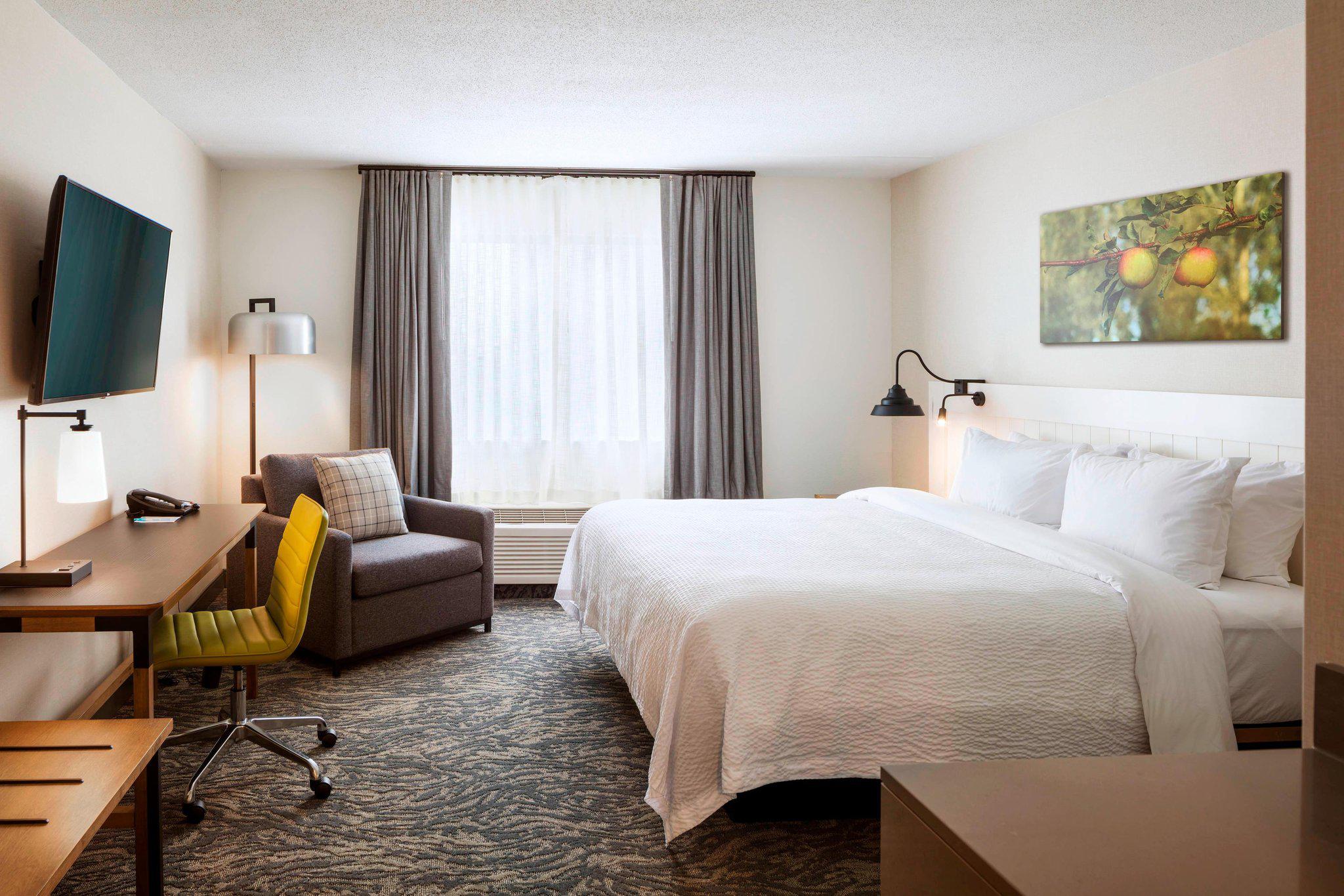 Fairfield Inn & Suites by Marriott Providence Airport Warwick Photo