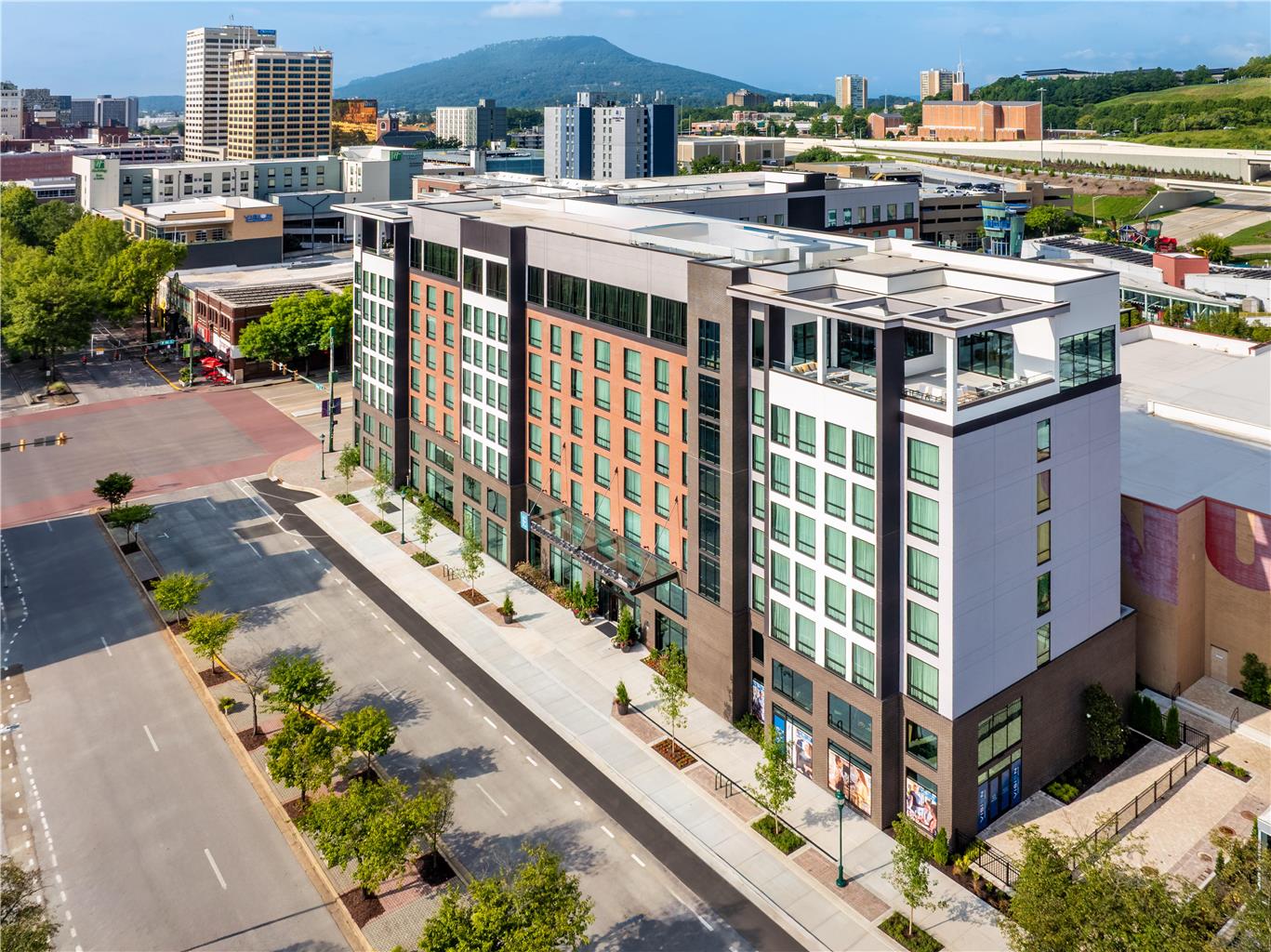 Embassy Suites by Hilton Chattanooga Downtown Image