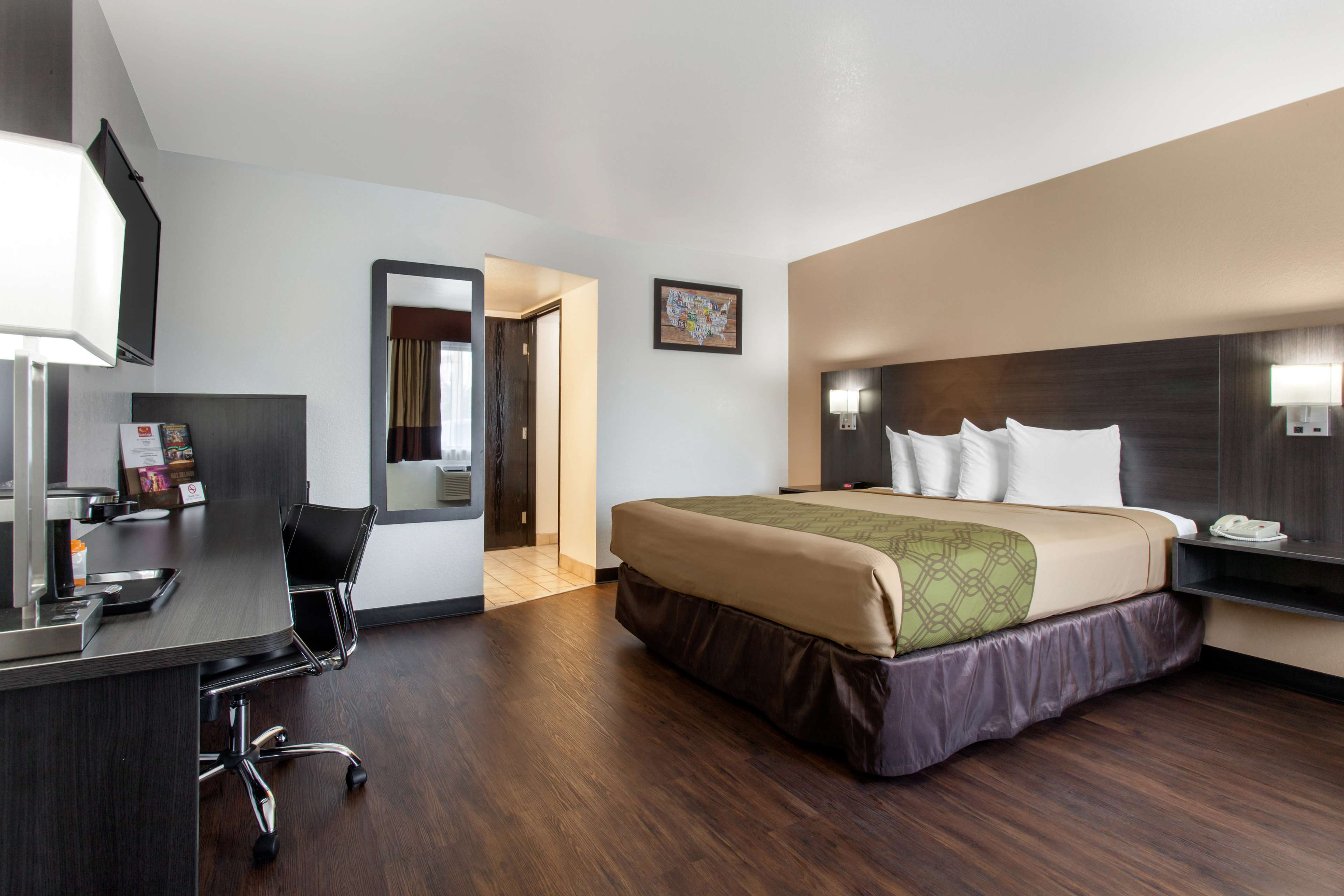 SureStay Hotel by Best Western Phoenix Airport Photo