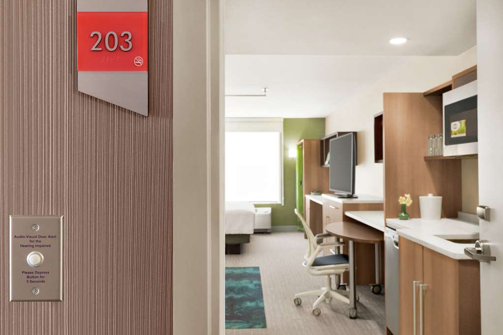 Home2 Suites by Hilton Scottsdale Salt River Image