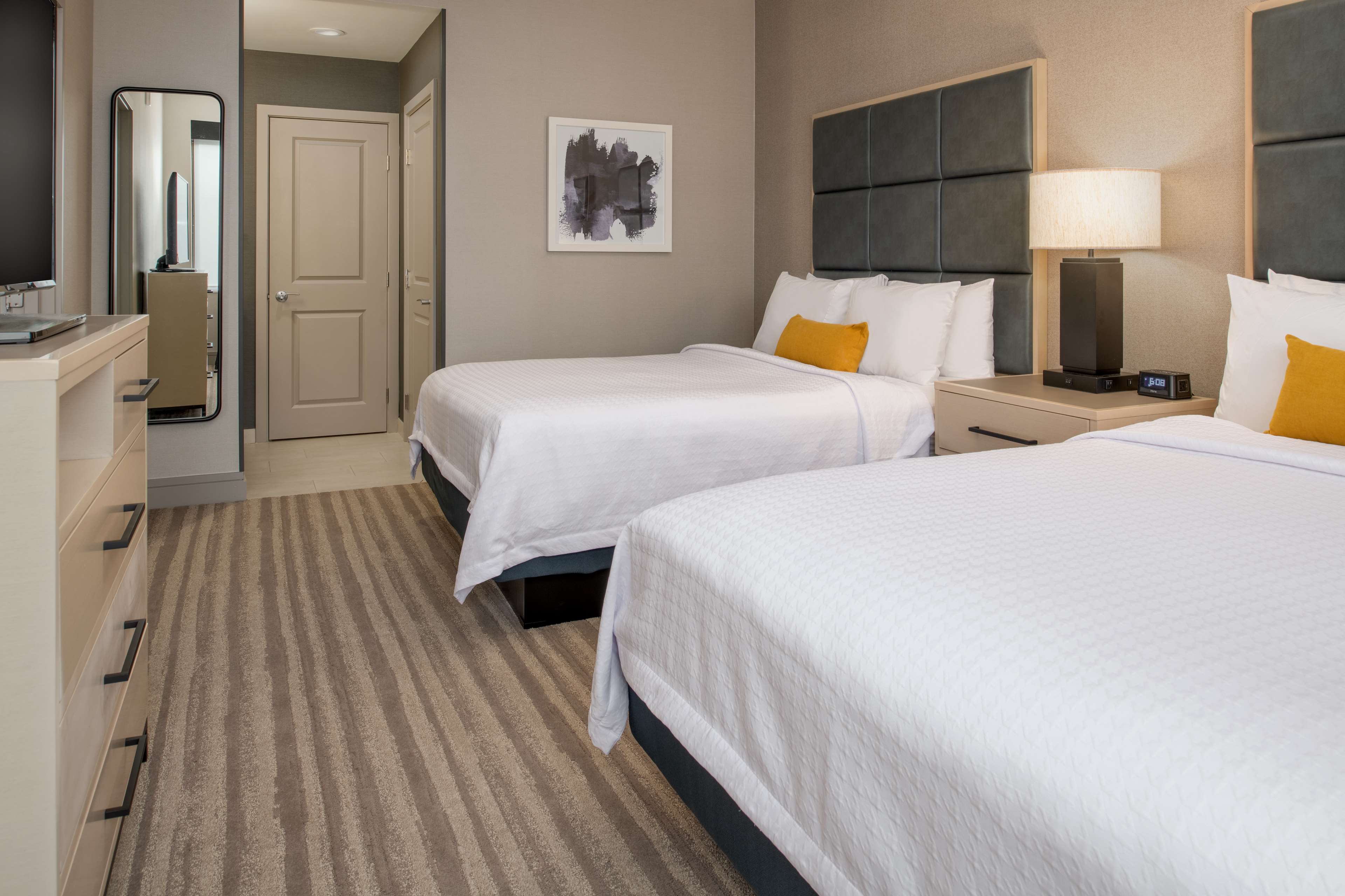 Guest room