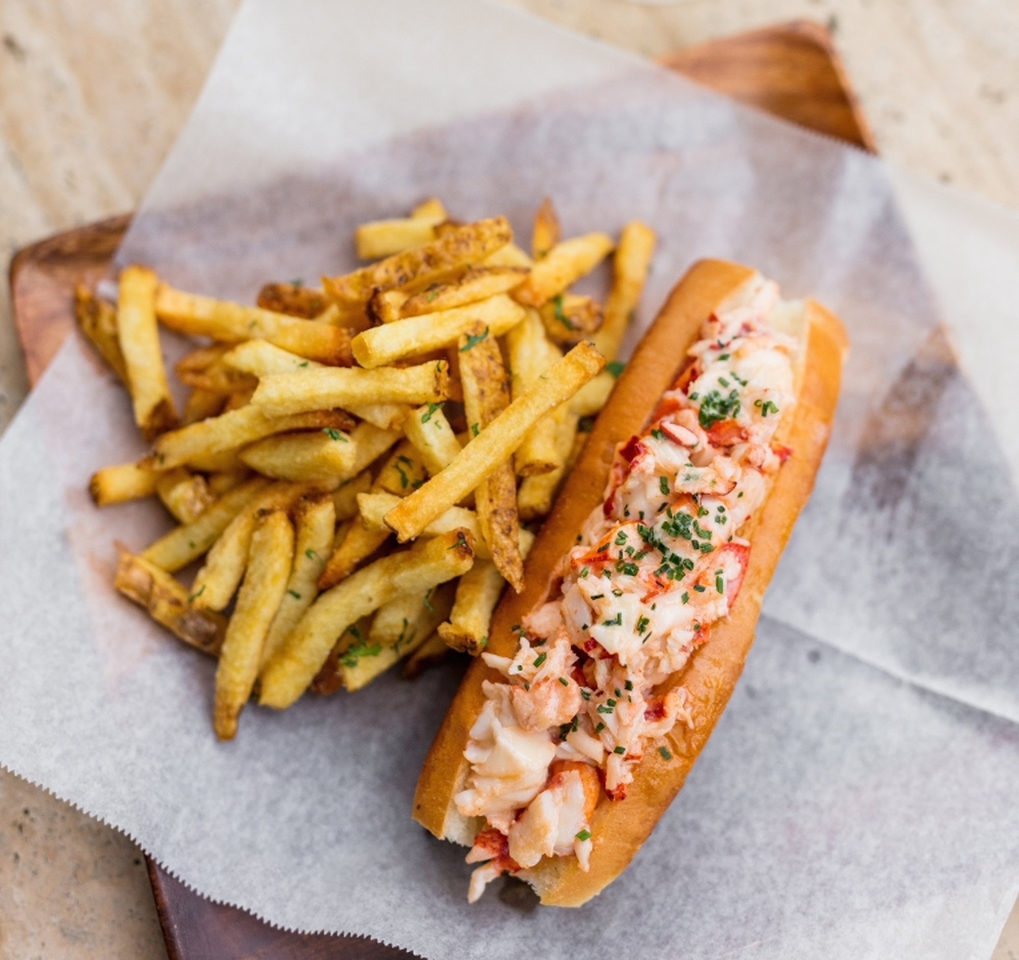 Maine Lobster Roll - Large