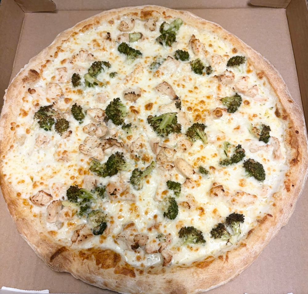 Chicken Alfredo Pizza