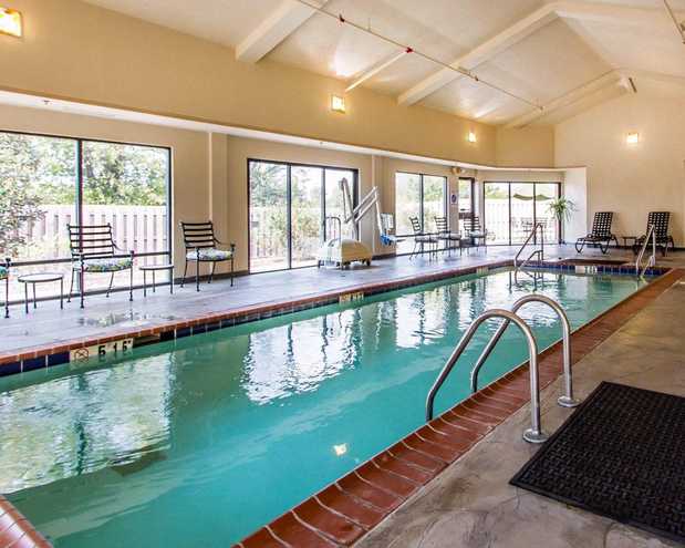 Images Quality Inn & Suites Benton - Draffenville