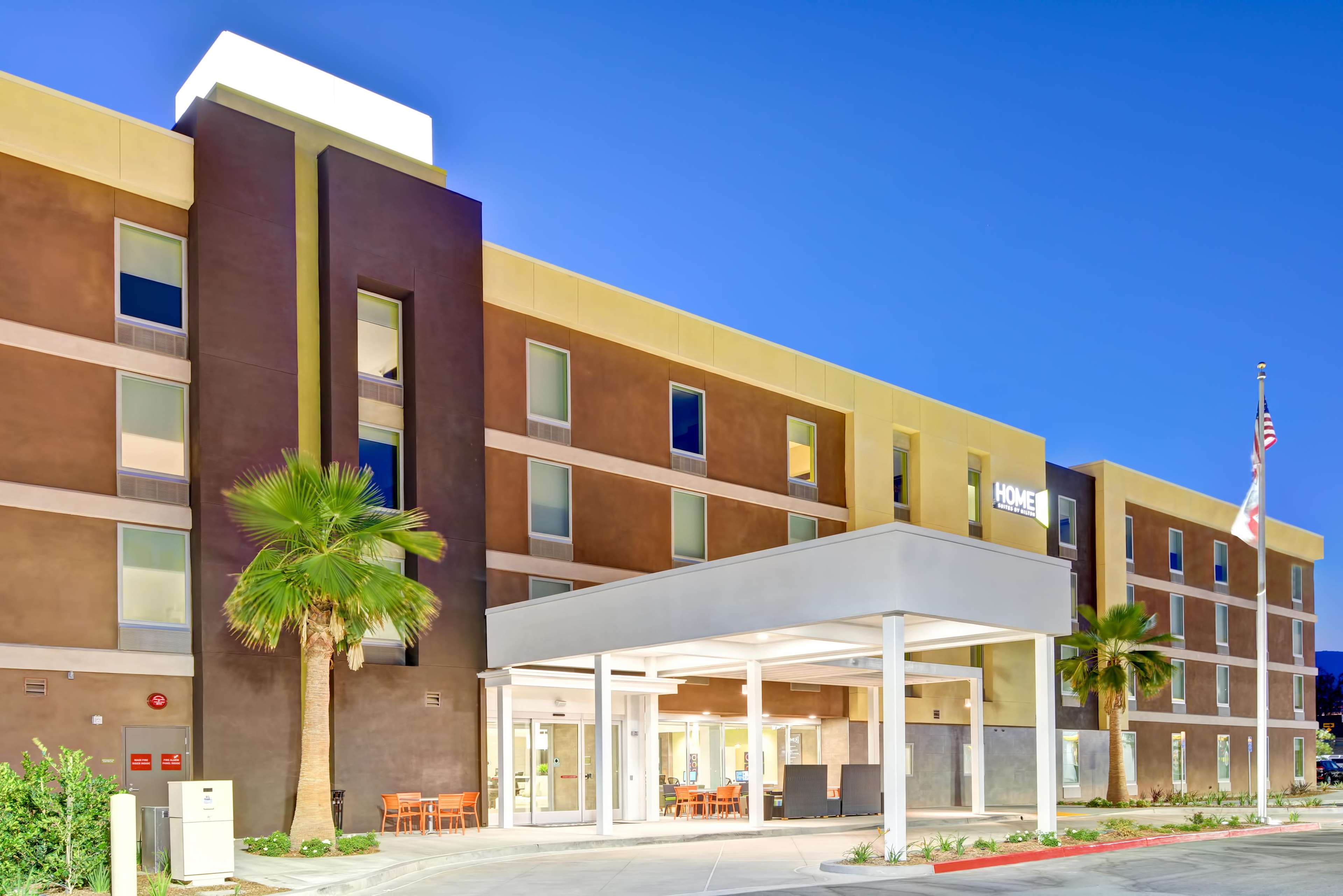 Home2 Suites by Hilton Azusa Photo