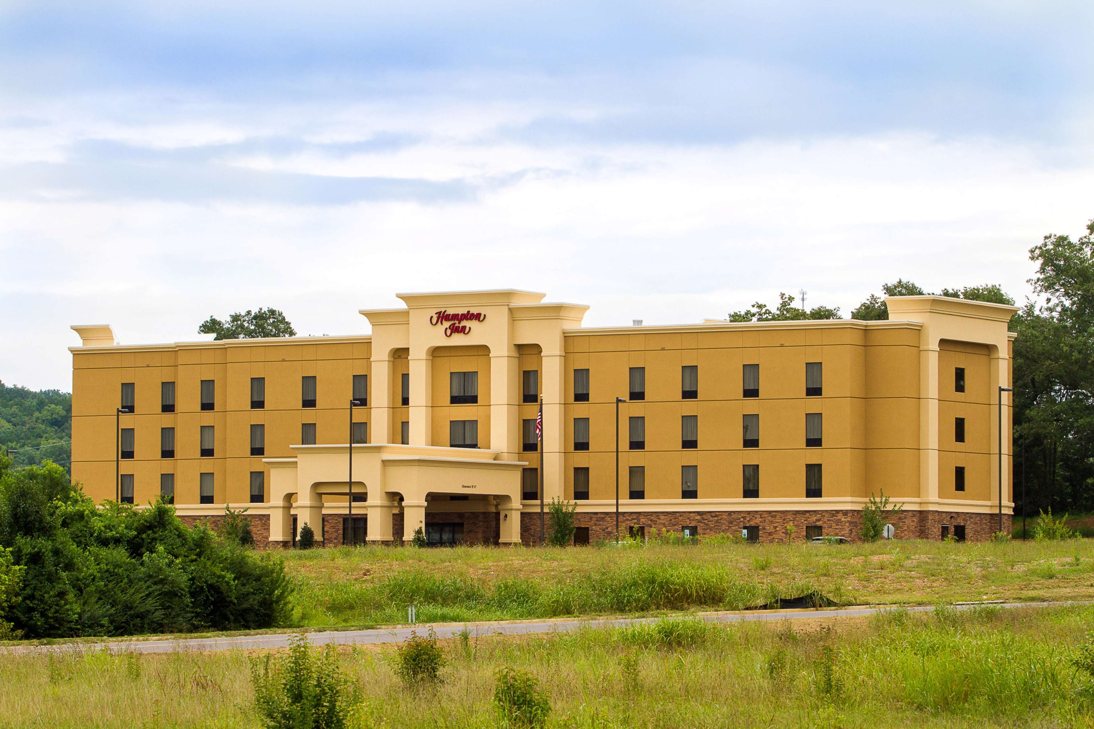 Hampton Inn Fayetteville Photo