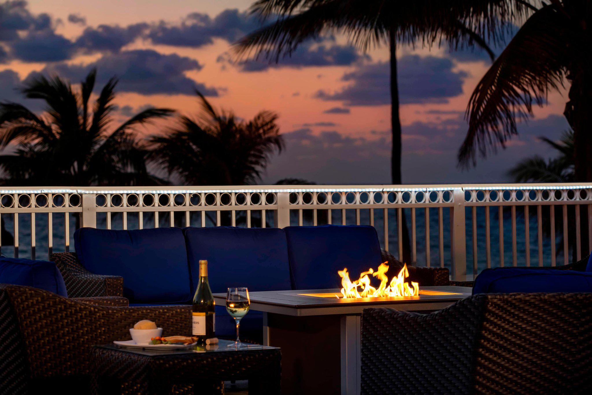 Courtyard by Marriott Fort Lauderdale Beach Photo