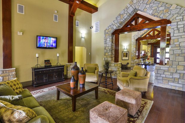 Images The Ranch at Shadow Lake Apartments