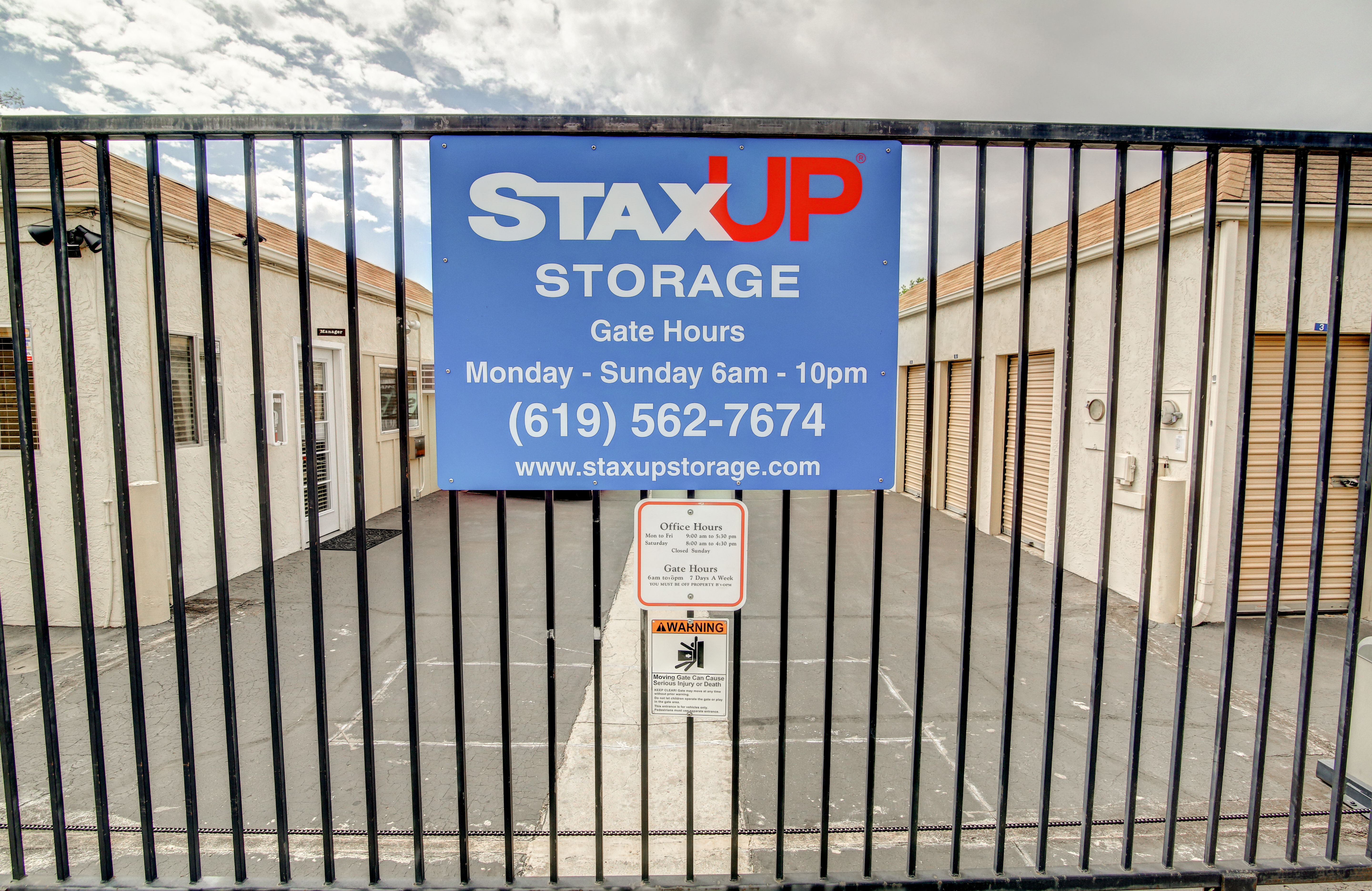 StaxUP Storage - El Cajon Photo