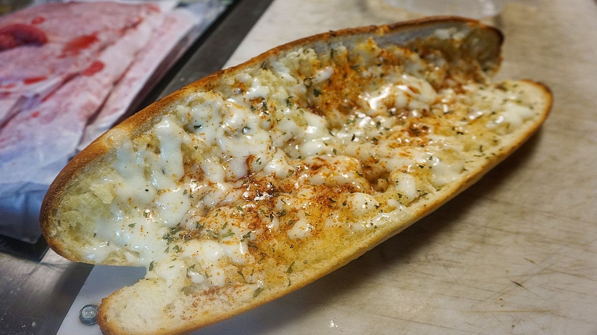 Garlic Bread with Mozzarella Cheese