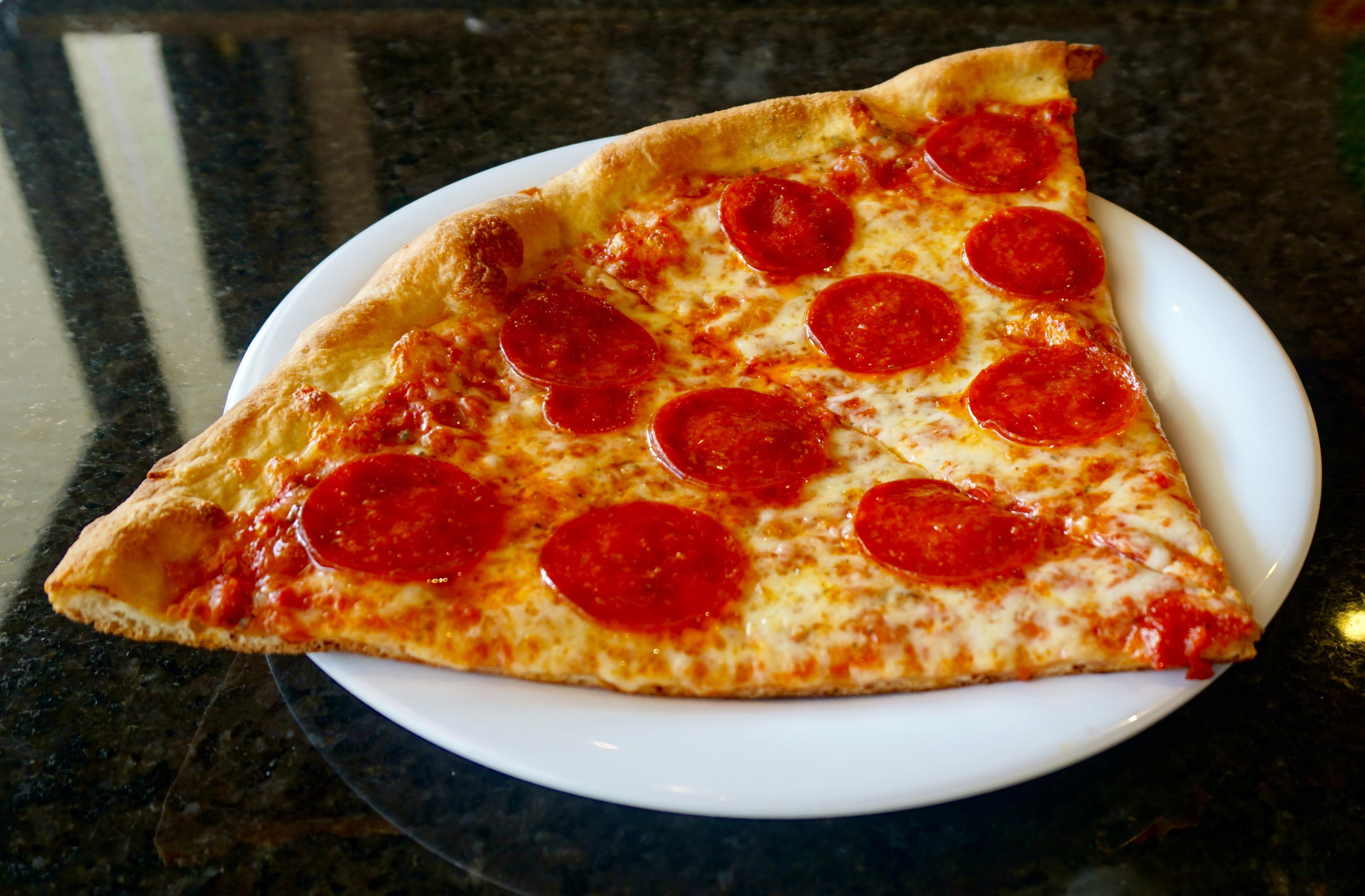 Gianni's NY Pizza Photo