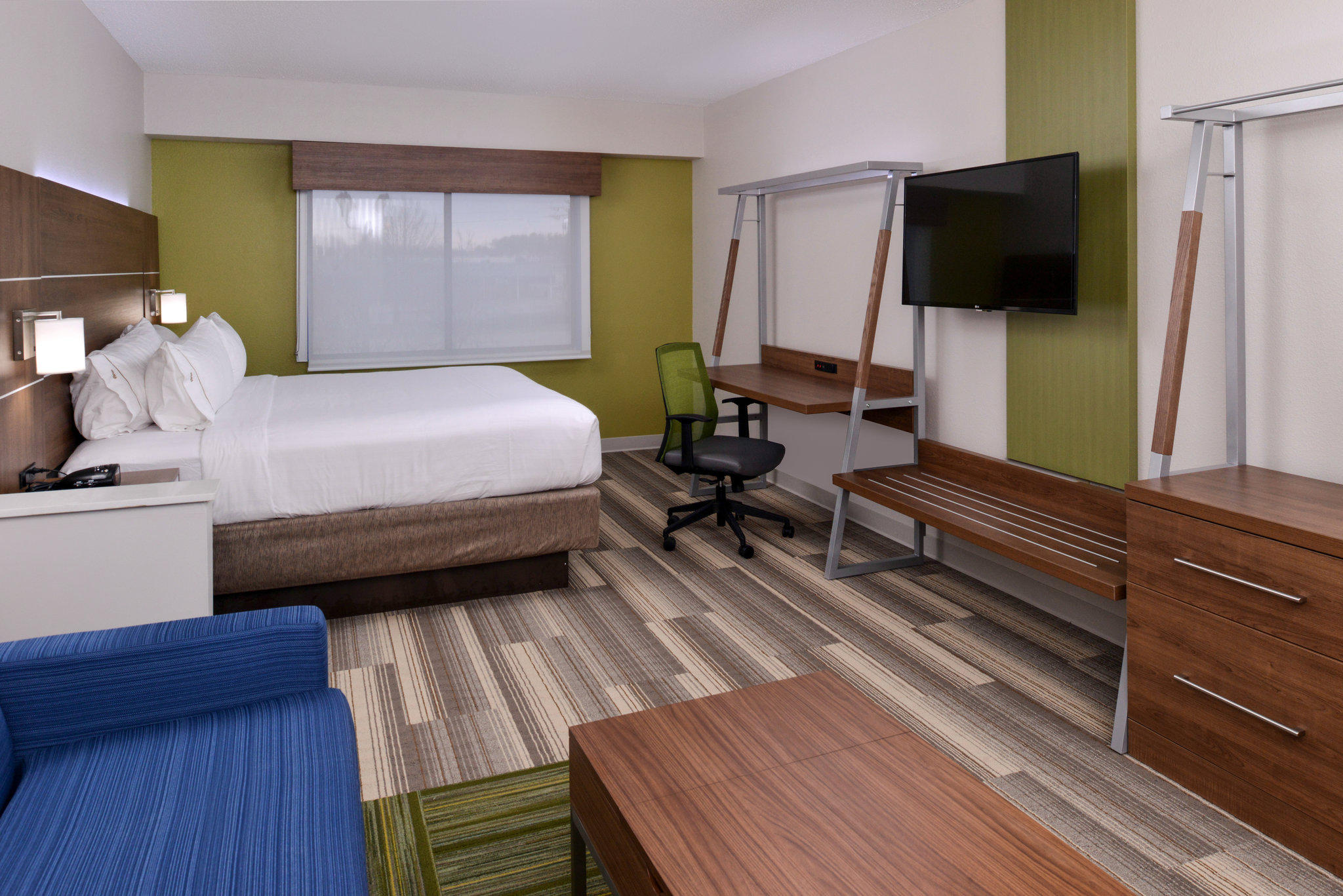 Holiday Inn Express & Suites Raleigh NE - Medical Ctr Area Photo