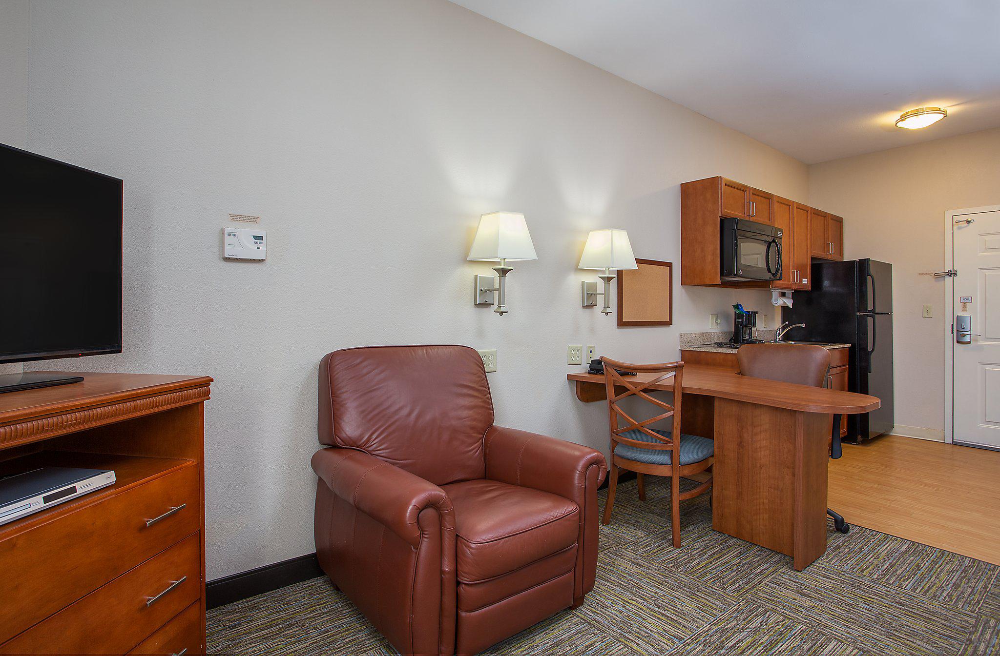 Candlewood Suites Tuscaloosa Photo