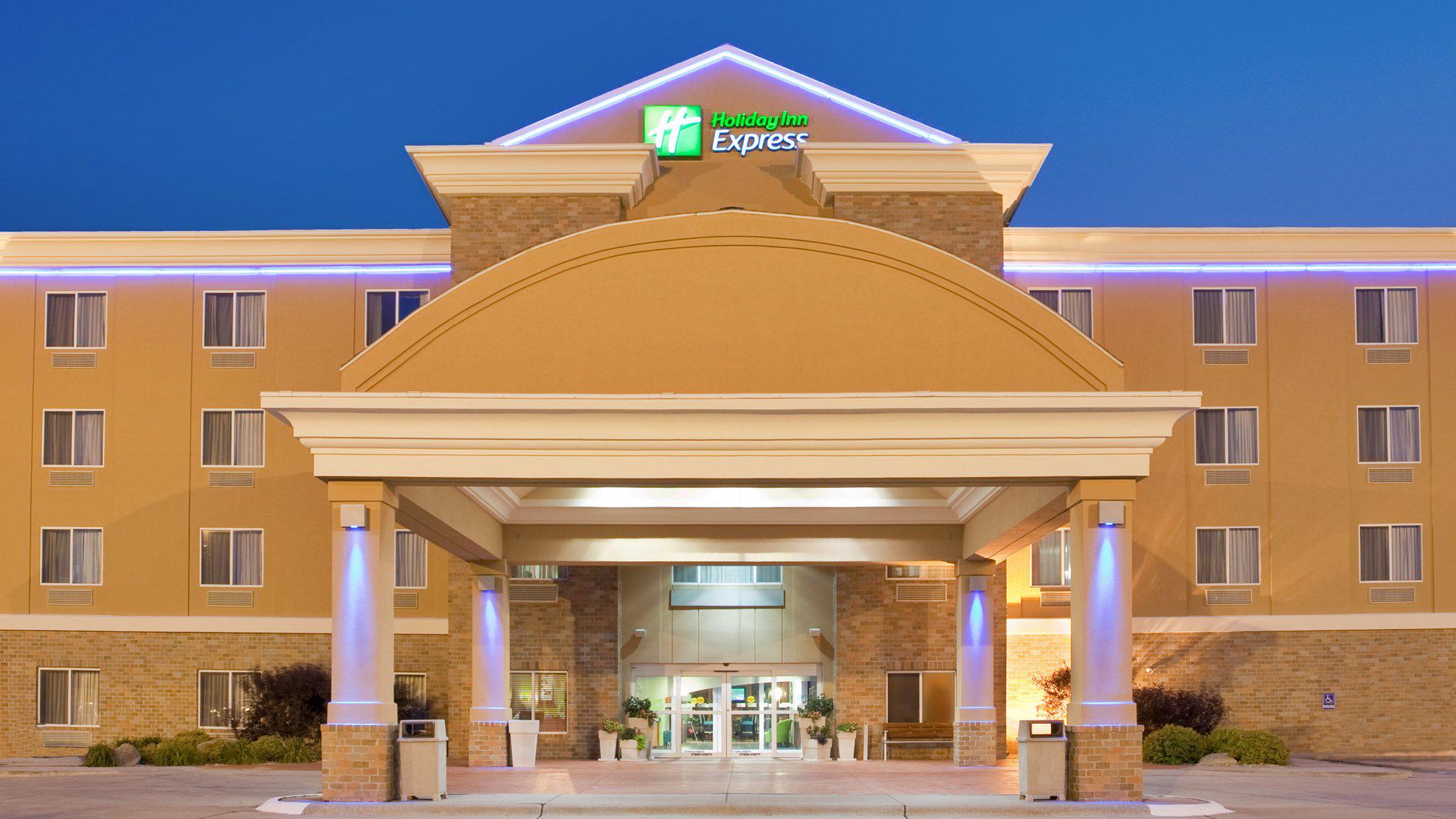 Holiday Inn Express Kearney Photo