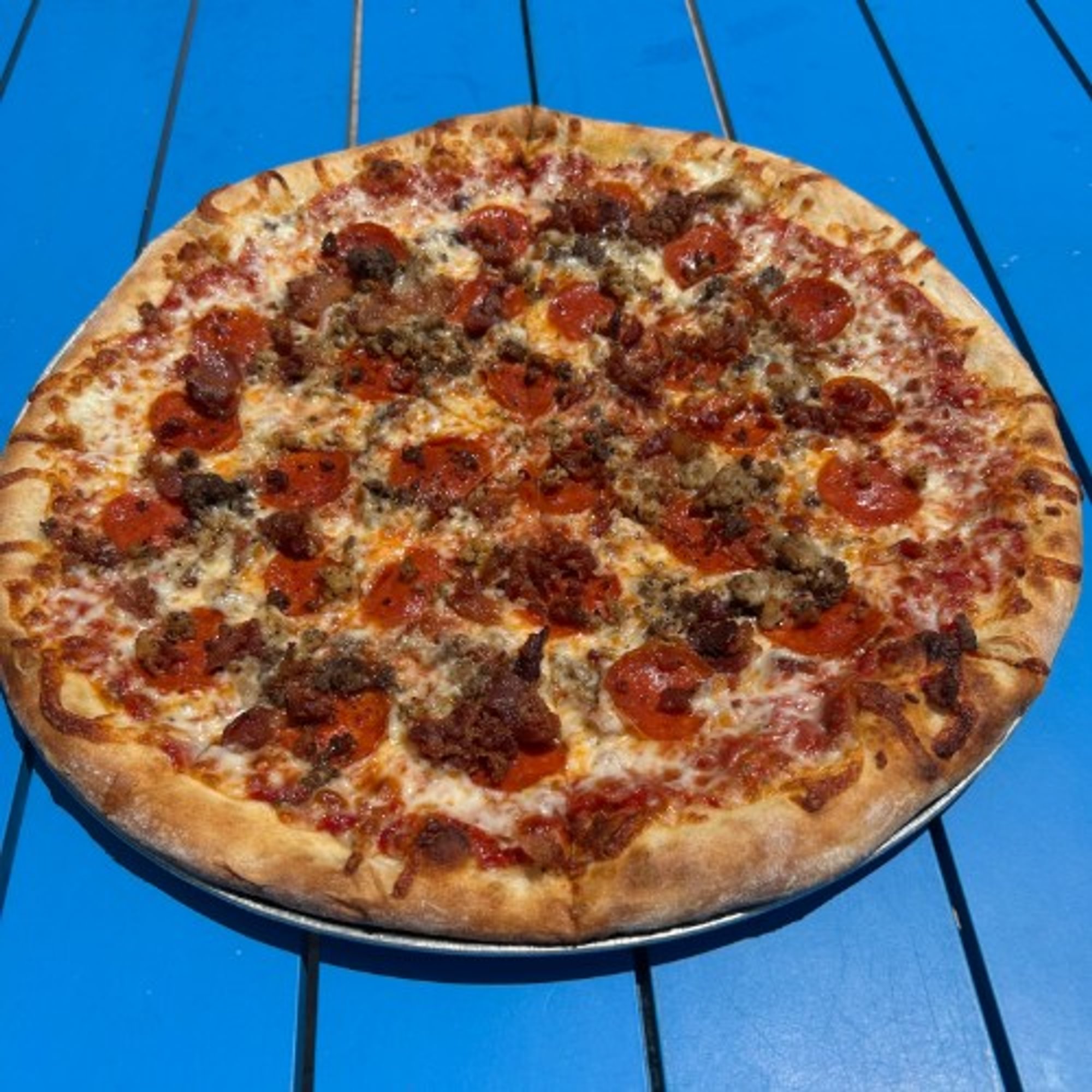 The Carnivore Pizza 16"