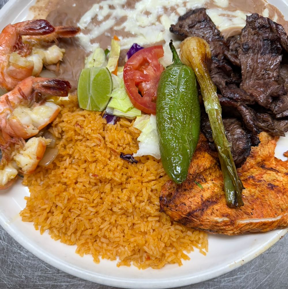 Tres Amigos